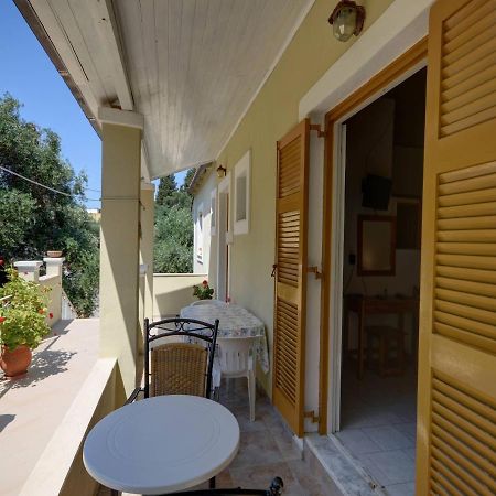 Mikeys Apartments Παλαιοκαστρίτσα Εξωτερικό φωτογραφία